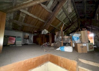 Dispensa di stoccaggio - Casa indipendente Frazione Cadola
 
32, Ponte nelle Alpi - foto 37