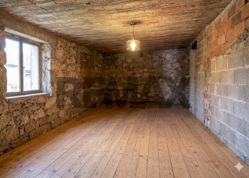 Stanza vuota - Casa indipendente Frazione Cadola
 
32, Ponte nelle Alpi - foto 46