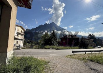 Vista delle montagne - Casa indipendente Frazione Cadola
 
32, Ponte nelle Alpi - foto 52