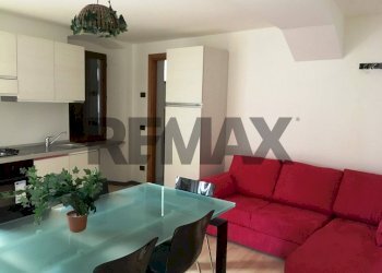 Sala da pranzo - Two-room apartment Via Santa Maria Dei Battuti
 
13, Belluno - photo 1