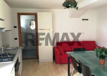 Sala da pranzo - Two-room apartment Via Santa Maria Dei Battuti
 
13, Belluno - photo 2