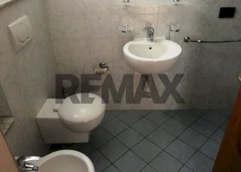 Bagno - Two-room apartment Via Santa Maria Dei Battuti
 
13, Belluno - photo 15