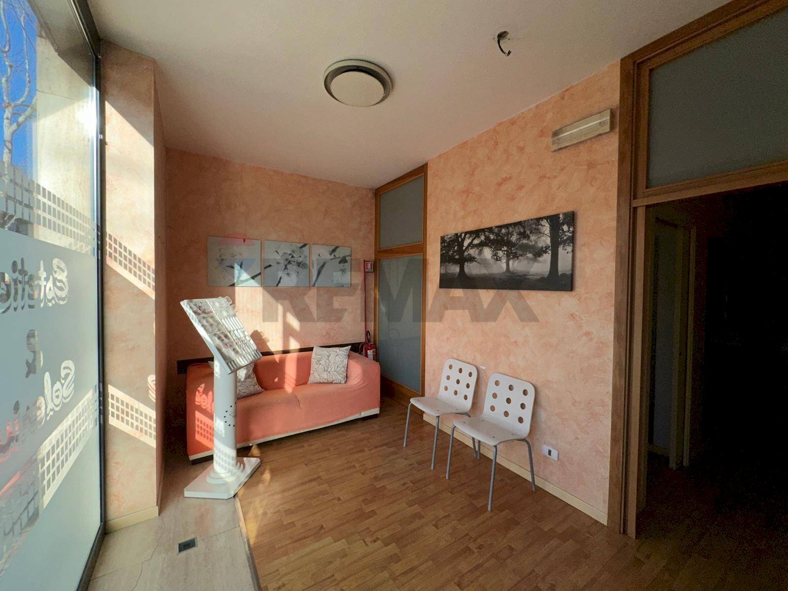 Foto 1 - Laboratory Via Giordano Bruno
 
18/A, Ancona - photo 1