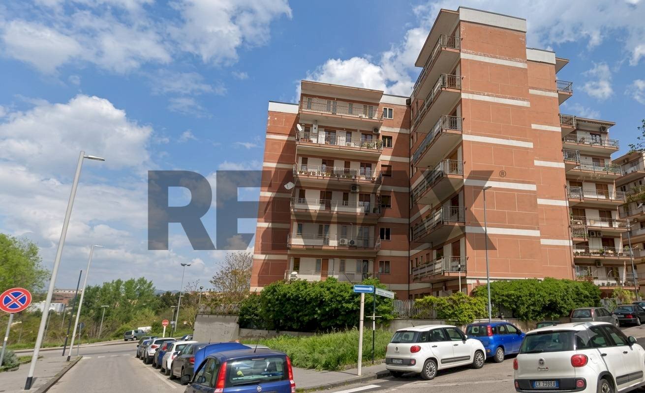 Edificio all\'aperto - Attic via Calandra
 
35, Benevento - photo 1