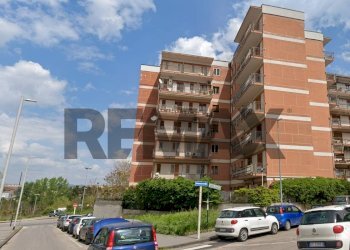 Edificio all\'aperto - Attic via Calandra
 
35, Benevento - photo 1