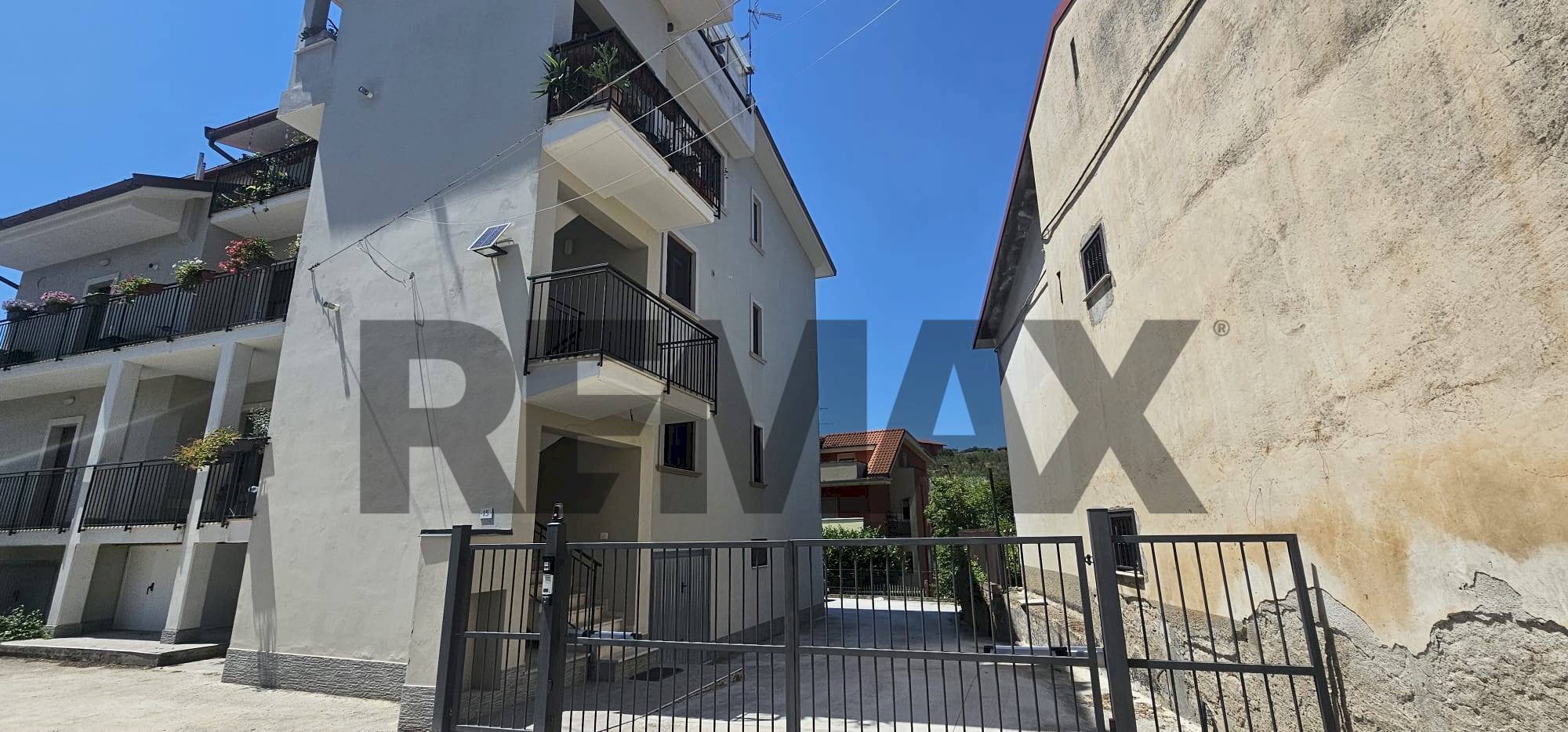 Edificio all\'aperto - Trilocale viale spinelli
15, San Giorgio del Sannio - foto 2