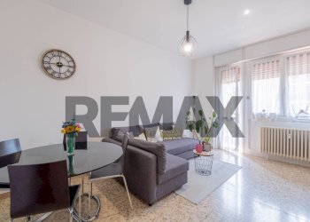 Sala da pranzo - Three-room apartment via buozzi
 
11, Cassano Magnago - photo 1