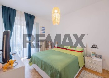 Camera / camera da letto - Three-room apartment via buozzi
 
11, Cassano Magnago - photo 23