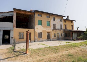 Foto 1 - Casa semi indipendente Via Tesoli
 
2, Calvisano - foto 1