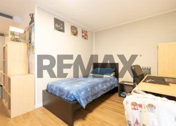 Camera / camera da letto - Attic Via San Domenico Savio
 
48, Brugherio - photo 45