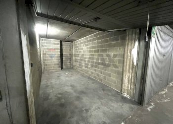 Parcheggio - Box Via Giuseppe Garibaldi
 
58, Brugherio - photo 16