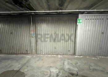 Parcheggio - Box Via Giuseppe Garibaldi
 
58, Brugherio - photo 18