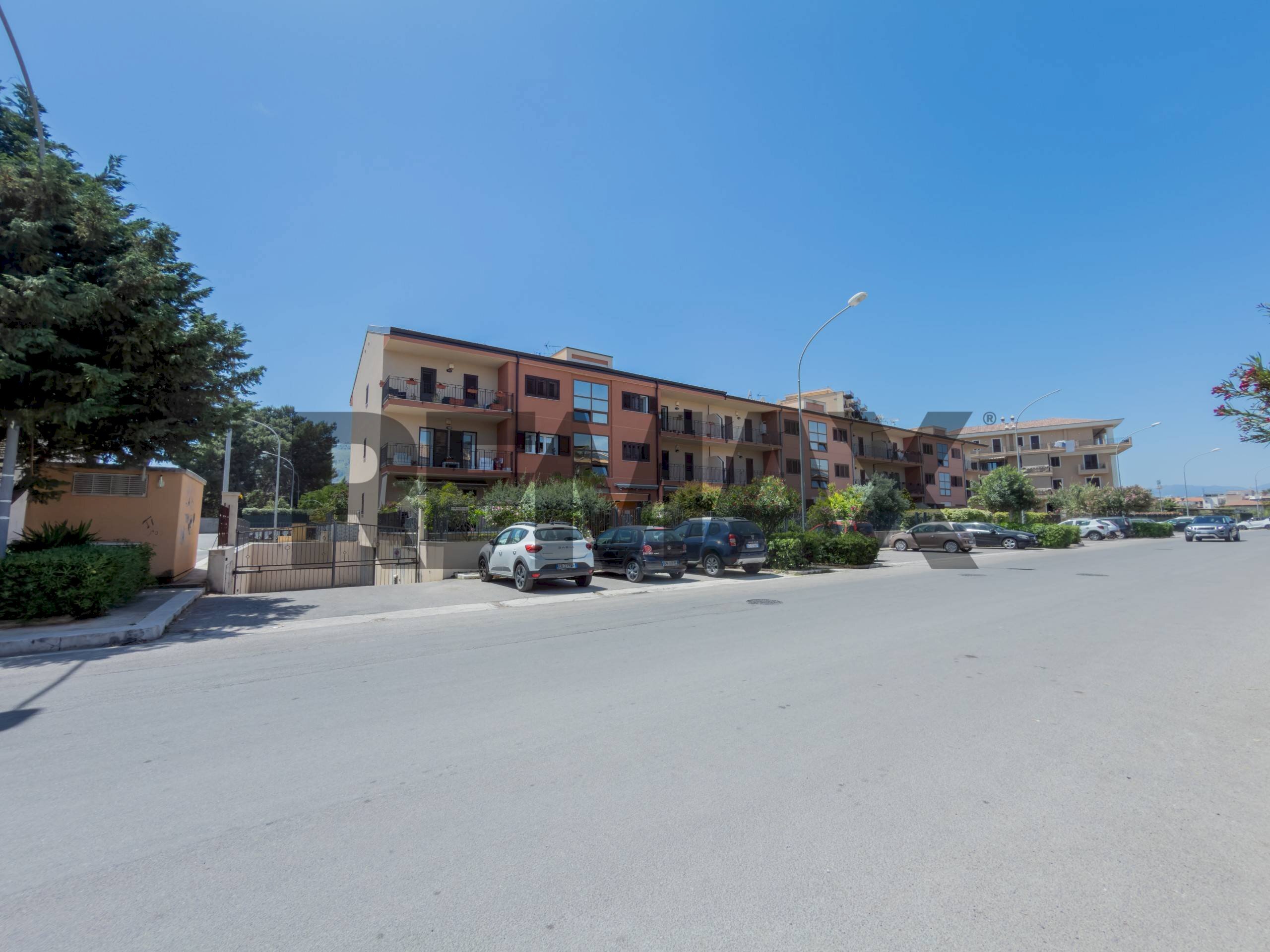 Edificio all\'aperto - Three-room apartment via sacerdote salvatore napoleone
 
4, Ficarazzi - photo 1
