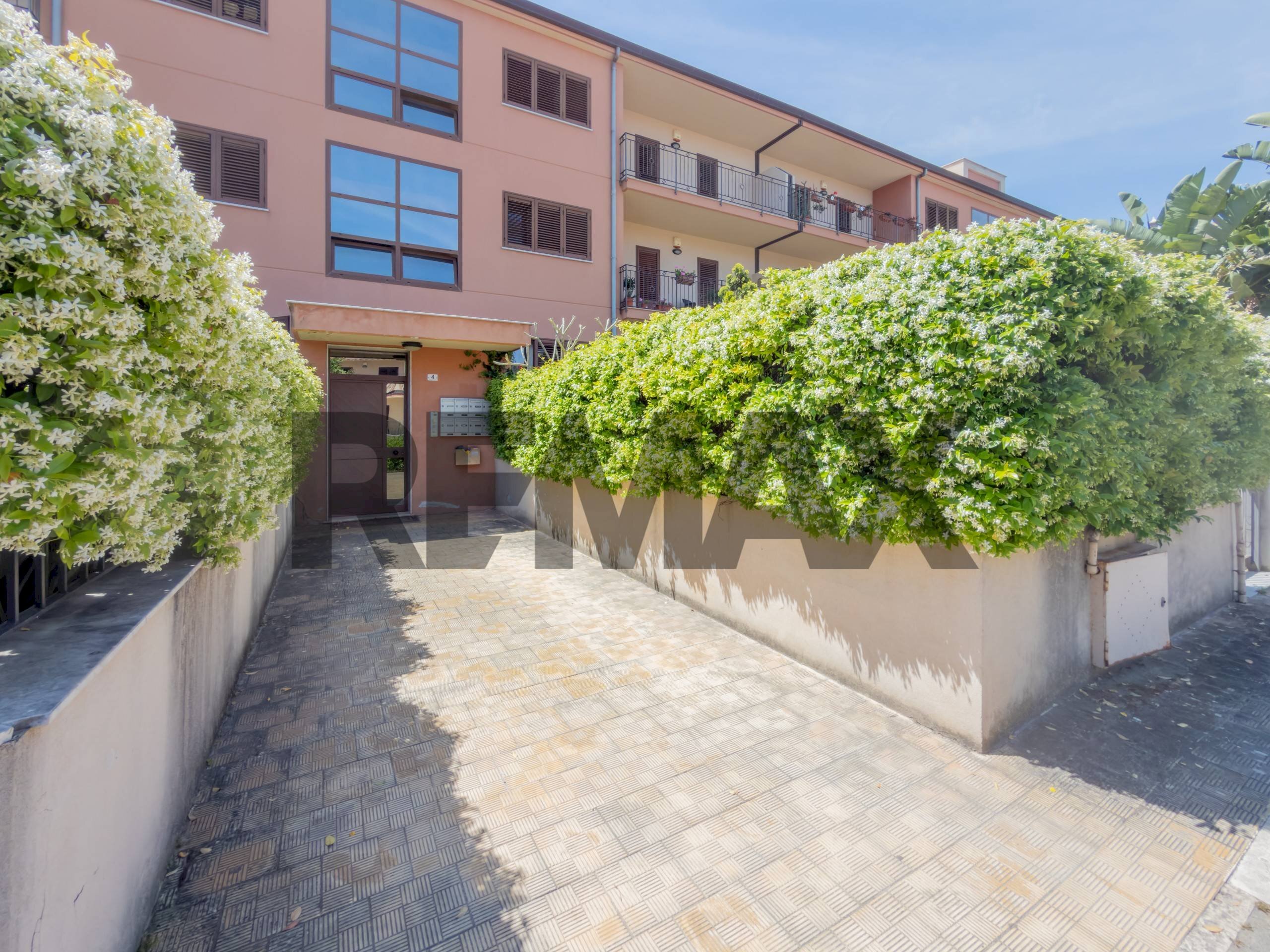 Edificio all\'aperto - Three-room apartment via sacerdote salvatore napoleone
4, Ficarazzi - photo 3
