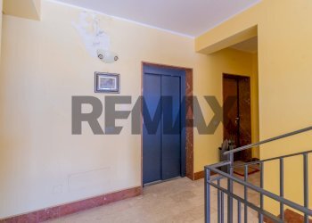 Ricezione / Lobby - Three-room apartment via sacerdote salvatore napoleone
 
4, Ficarazzi - photo 7