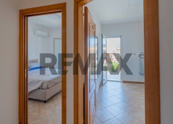 Hall / corridoio - Three-room apartment via sacerdote salvatore napoleone
 
4, Ficarazzi - photo 17