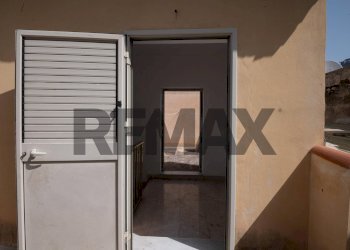 Terrazza - Casa indipendente via Enrico FERMI
 
28, Santa Croce Camerina - foto 15