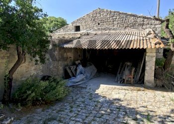 Casa all\'aperto - Rustic Contrada Calanchi Vanella 7
 
3, Modica - photo 10