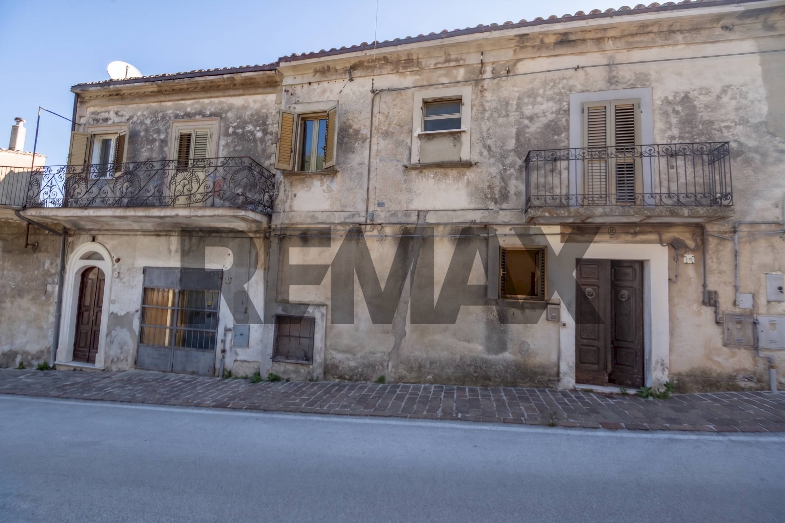 Casa all\'aperto - Casa semi indipendente Girone
 
12-14, Pretoro - foto 1