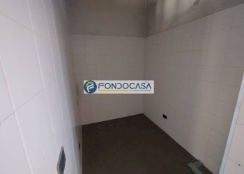 Bagno di servizio - Semi-detached house via alcide de gasperi
 
579, Seravezza - photo 12