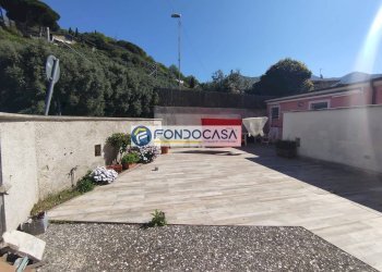 Giardino retro - Semi-detached house via alcide de gasperi
 
579, Seravezza - photo 22