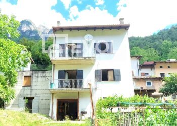 Foto 1 - Independent house frazione di roveredo
 
99, Chiusaforte - photo 1