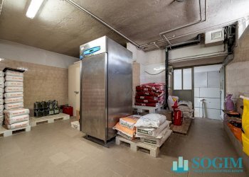 Laboratorio - Commercial Premises Via carducci
16, Montano Lucino - photo 18