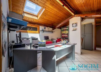 Ufficio primo piano - Commercial Premises Via carducci
16, Montano Lucino - photo 20
