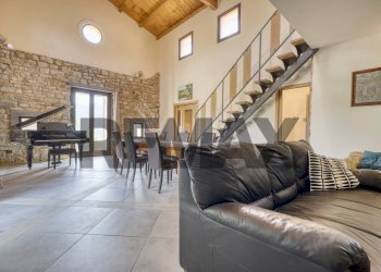 Sala da pranzo - Villa LOC. LA CROCE
 
SNC, Scarlino - photo 1