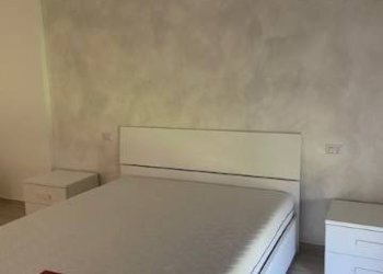 Camera da letto - Two-room apartment via del Gallo, Brescia - photo 24