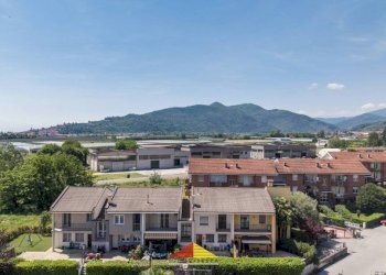 Vista - Villa a Schiera via Drago, 117, Verzuolo - foto 3