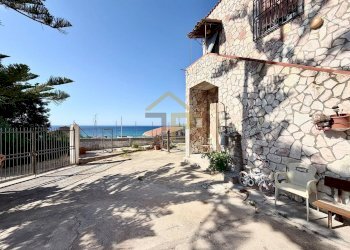 Foto 1 - Villa Contrada Forgia
 
SNC, Balestrate - photo 1