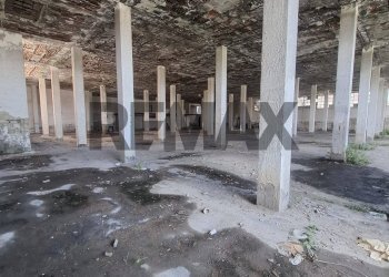 Parcheggio - Shed via Gaimabattista Vela
6, Napoli - photo 17