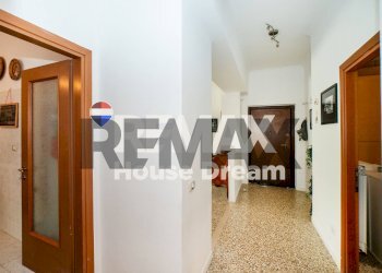 Hall / corridoio - Three-room apartment VIALE SAN GIOVANNI BOSCO
72, Roma - photo 8