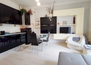 Sala da pranzo - Monolocale corso Dello Statuto, 16, Mondovì - foto 2