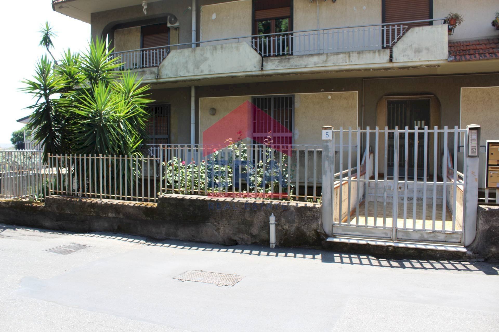 Foto 1 - Four-room apartment via paolo vasta
 
5, Aci Sant'Antonio - photo 1