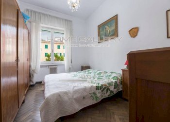 Camera da letto - Quadrilocale via Donato Somma, 9, Genova (zona Nervi) - foto 9