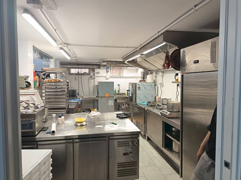 Interno non residenziale - Alimentari - Gastronomia Pietra Ligure - foto 2