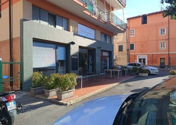 Facciata - Alimentari - Gastronomia Pietra Ligure - foto 5