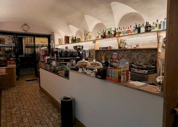 Interno non residenziale - Bar Tavola Calda - Fredda Pietra Ligure - foto 1