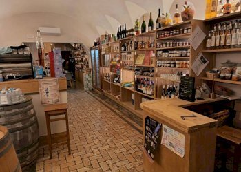 Interno non residenziale - Bar Tavola Calda - Fredda Pietra Ligure - foto 2