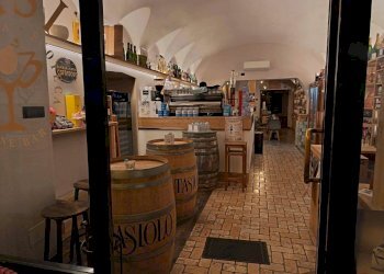 Interno non residenziale - Bar Tavola Calda - Fredda Pietra Ligure - foto 4