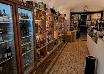 Interno non residenziale - Bar Tavola Calda - Fredda Pietra Ligure - foto 6