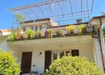 Facciata - Villa Frazione San Bernardo, 58B, Monteu Roero - photo 6