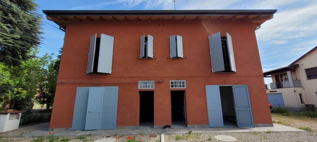 Facciata - Apartment via Mezzo Ponente, 238, Crevalcore - photo 1