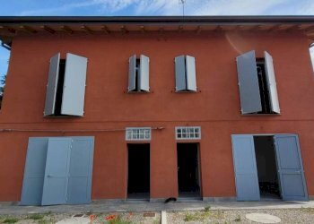 Facciata - Appartamento via Mezzo Ponente, 238, Crevalcore - foto 1