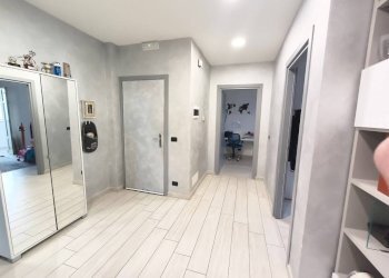 Ingresso - Casa indipendente via Cuneo, 23, Mondovì - foto 3