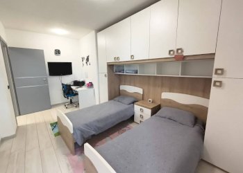 Camera da letto - Casa indipendente via Cuneo, 23, Mondovì - foto 23