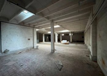 Magazzino - Warehouse corso Belgio, 159, Torino (neighborhood Vanchiglietta) - photo 2