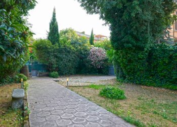Giardino - Appartamento via Ilio Barontini, Bologna (zona Massarenti) - foto 4